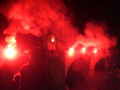 Lighting flares to guide in the paramotors.