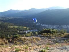 Geoff flying at St. Brigida.