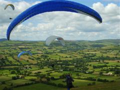 Geoff taking off. (Thanks to Michaela Harwick for photo)