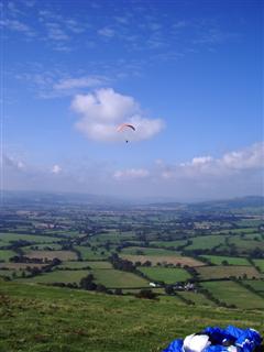 Chariman Dave flying at the Mynd.