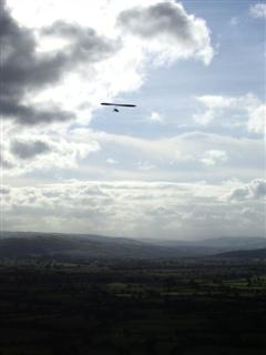 Geoff flying at the Mynd.