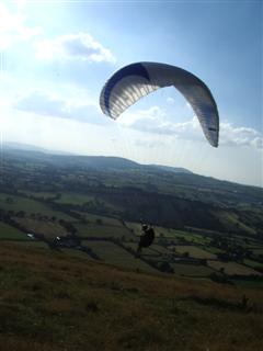 Ben flying on the Mynd