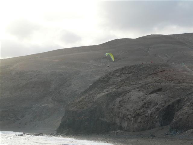 p1070428small.jpg