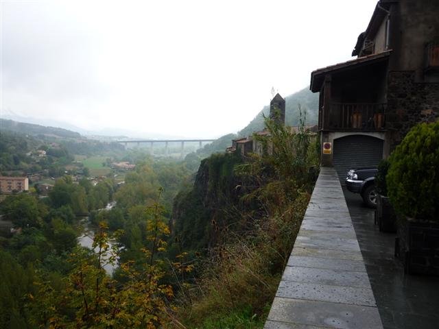 p1020386small.jpg